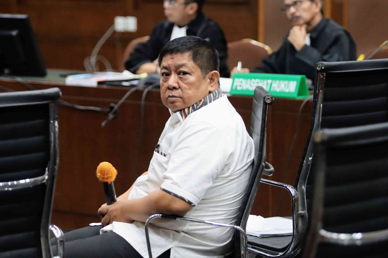 Rijatono Lakka yang menyuap Gubernur nonaktif Papua Lukas Enembe akan mendengarkan vonisnya hari ini di Pengadilan Tipikor pada Pengadilan N