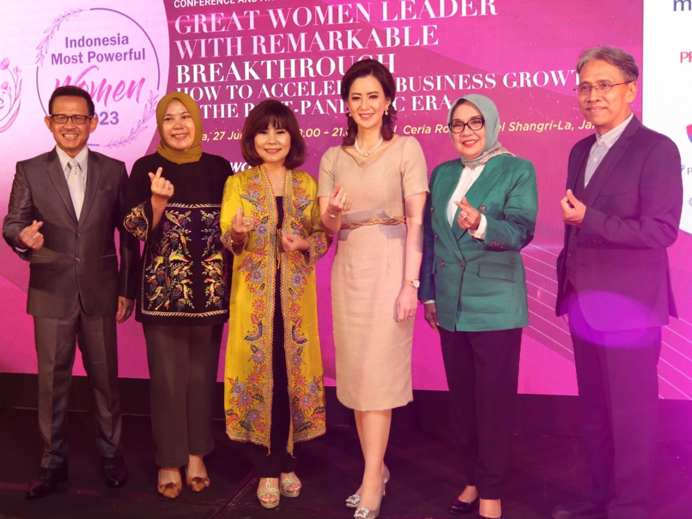 Perempuan Memimpin Bisnis Perusahaan Atasi Dampak Pandemi