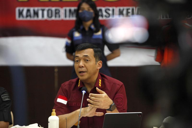 Silmy Karim mengatakan komitmen Imigrasi mencegah TPPO melalui edukasi dan pengetatan proses penerbitan paspor.