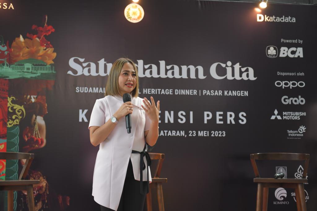 EVP Corporate Communication & Social Responsibility BCA, Hera F. Haryn. 