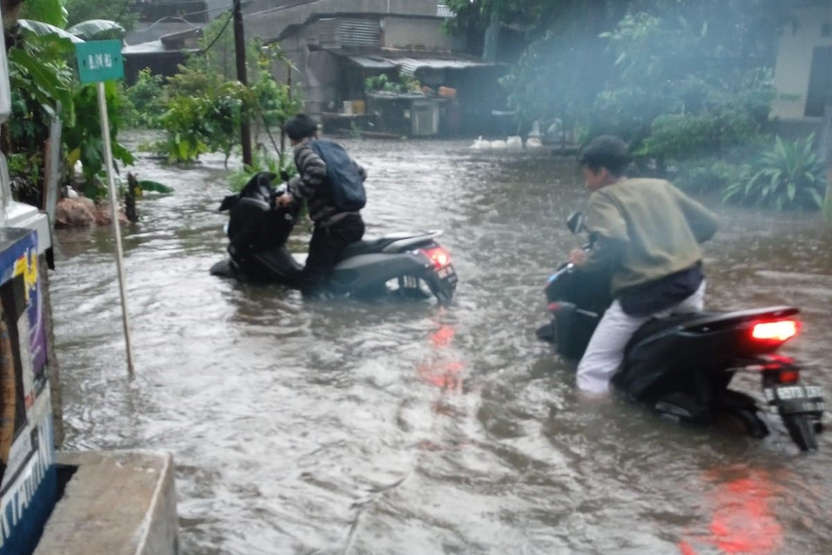Hujan Guyur Depok, Ratusan Rumah Terendam Banjir
