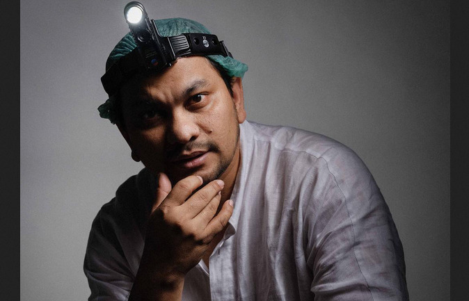 Dokter spesialis bedah plastik rekonstruksi dan estetik Teuku Adifitrian atau Tompi,