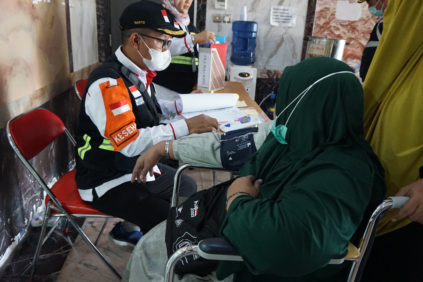 Pemeriksaan kesehatan untuk jemaah haji yang dilakukan oleh Kementerian Kesehatan.