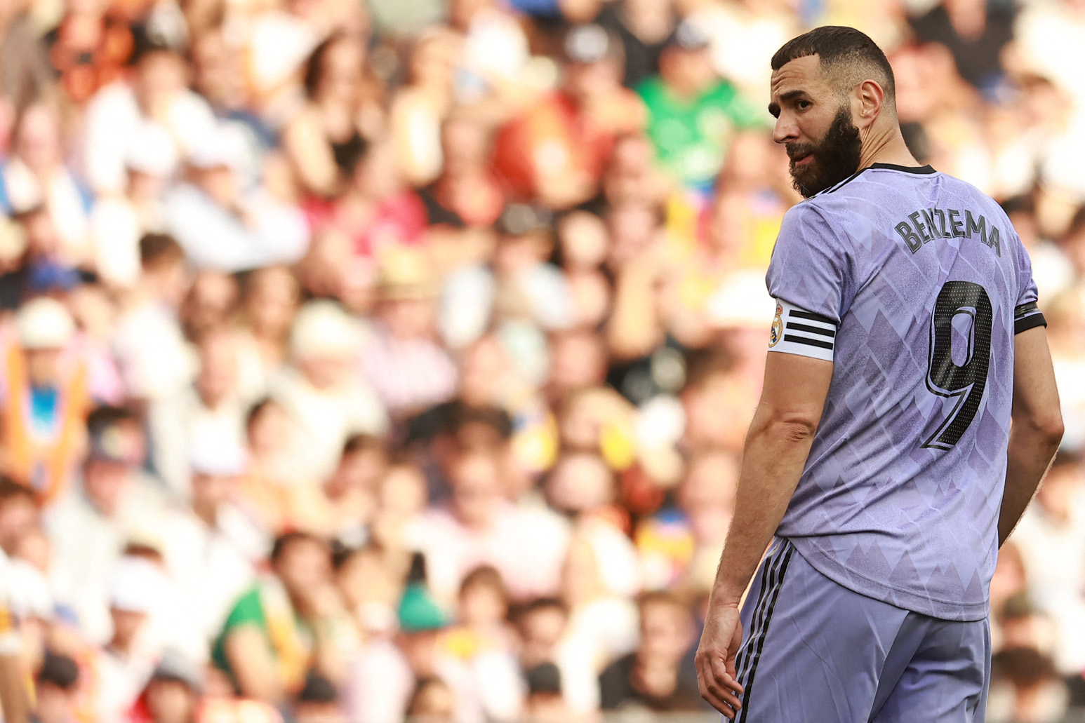 Penyerang Real Madrid Karim Benzema saal laga melawan Valencia, Mei 2023.