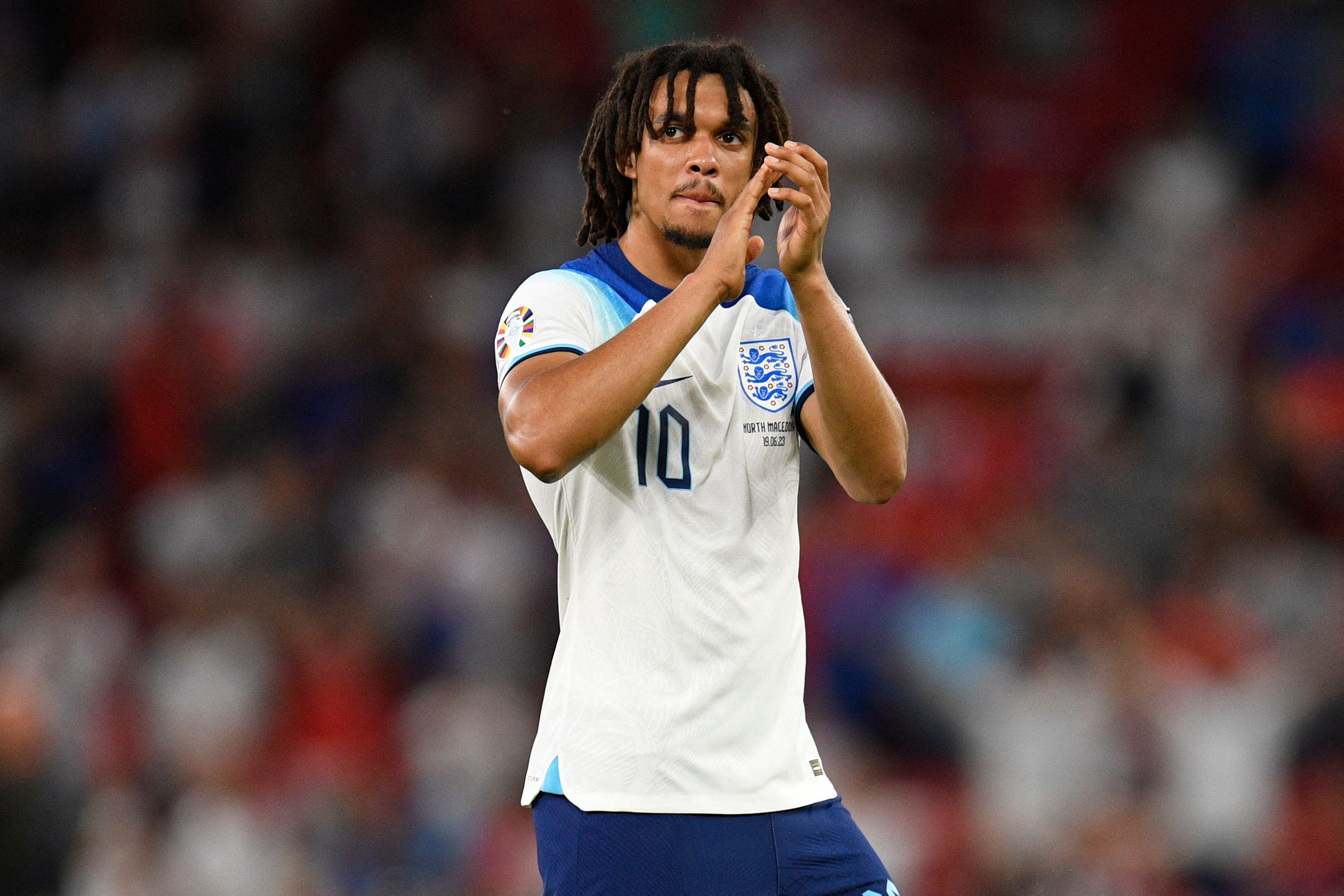 Bek timnas Inggris Trent Alexander-Arnold