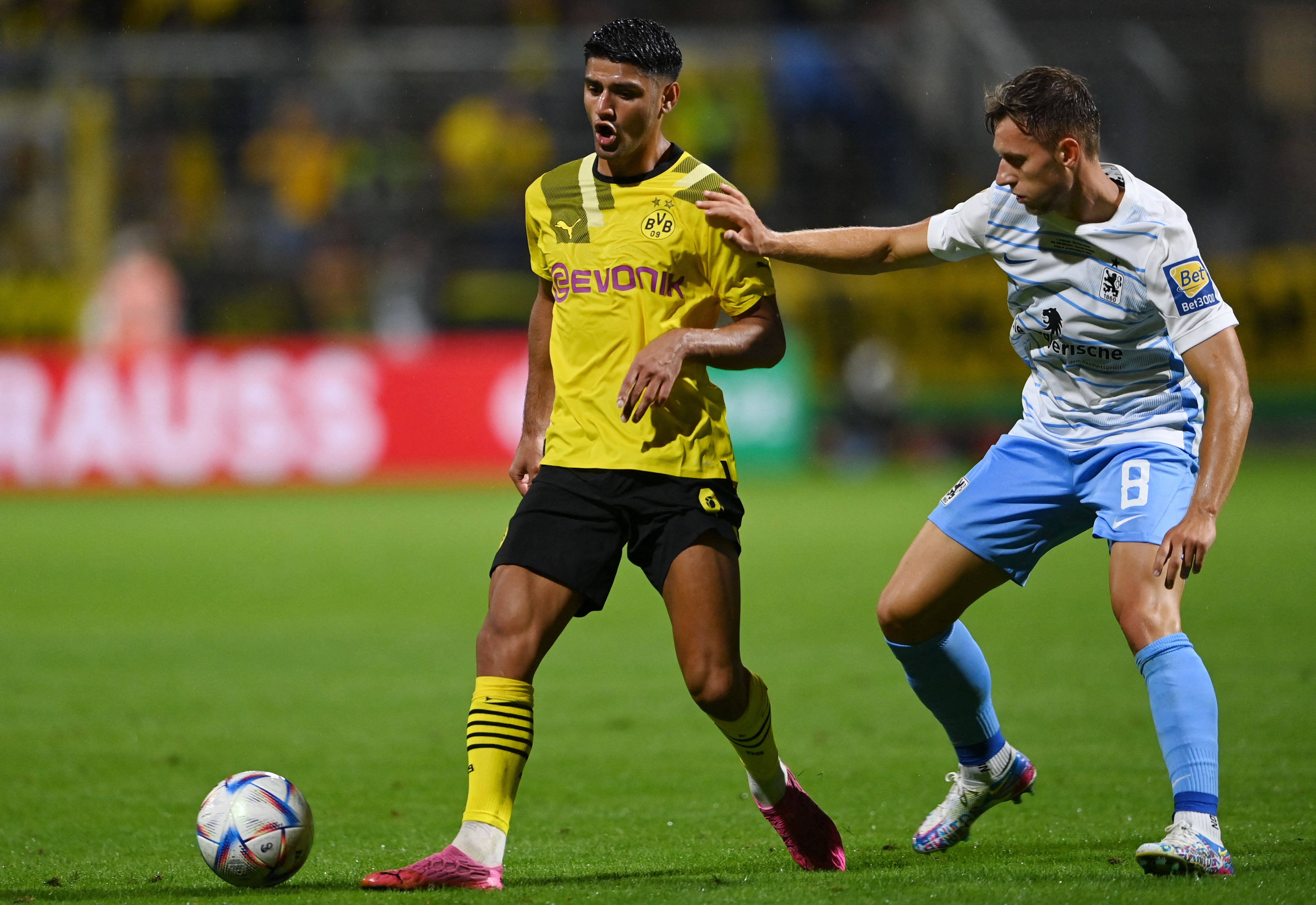 Brighton Datangkan Dahoud Secara Bebas Transfer