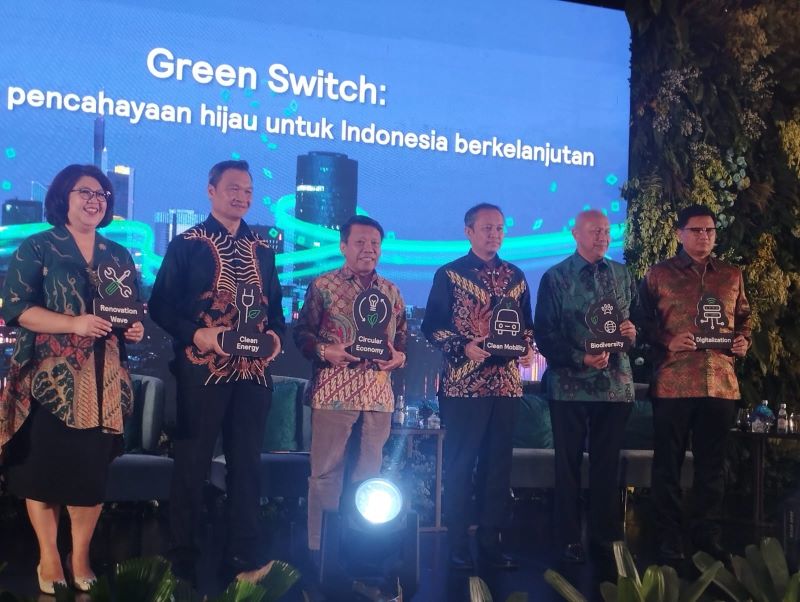 Signify menghadirkan Green Switch, yang menghemat konsumsi energi listrik.