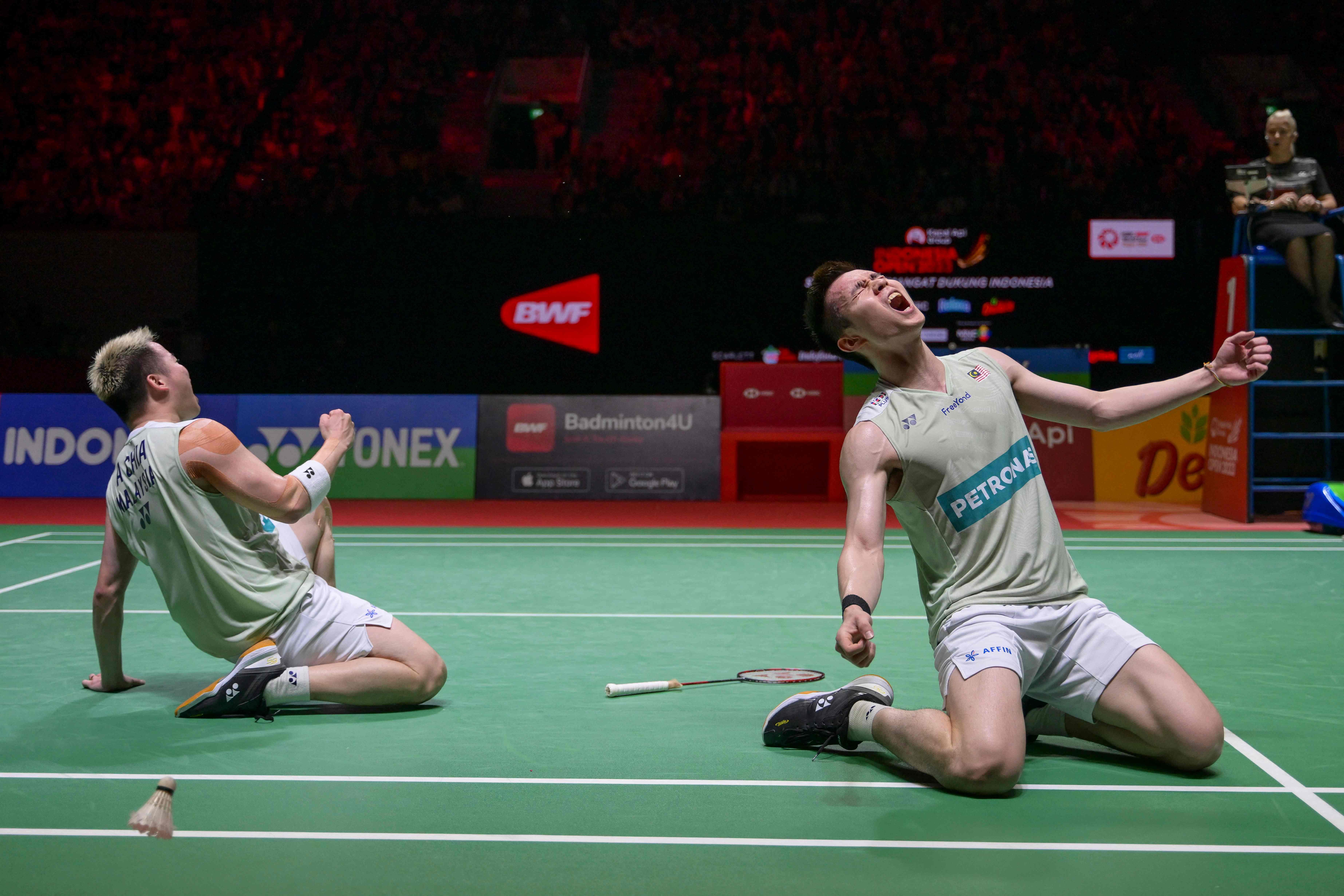 Wakil Malaysia Aaron Chia/Soh Wooi Yik usai mengalahkan Pramudya Kusumawardana/Yeremia Rambitan di Indonesia Terbuka 2023