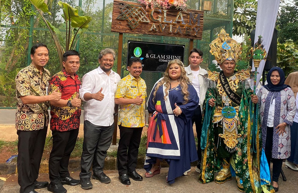 Peresmian Glam Aviary Kampung Danau Kalpataru di Kota Perumahan Banjar Wijaya, Cipondoh, Kota Tangerang, Banten.