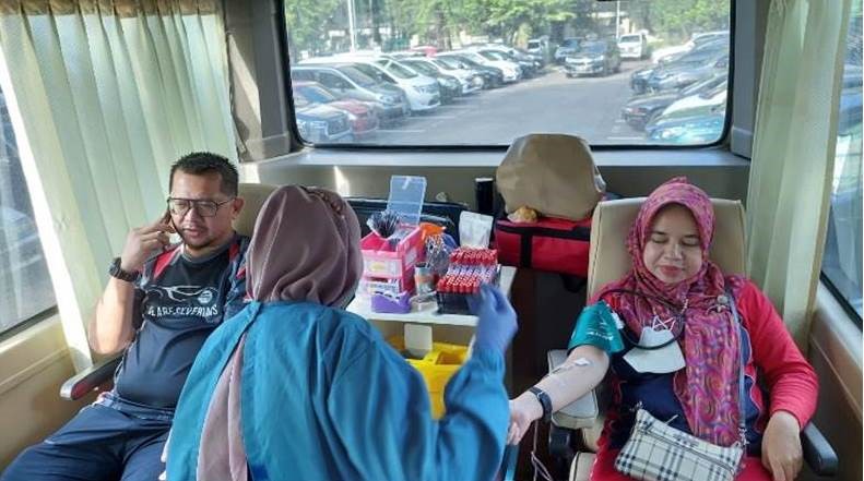 Peringati Hari Thalasemia Dunia 2023, KSP Sahabat Mitra Sejati menggelar donor darah di Jakarta.