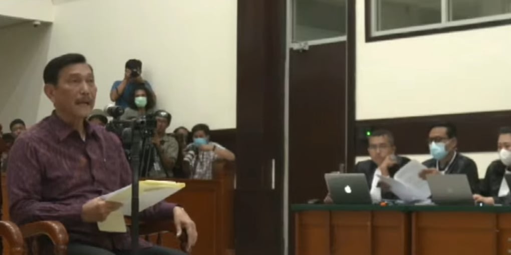 Luhut Pandjaitan dalam sidang Pengadilan Negeri (PN) Jakarta Timur.