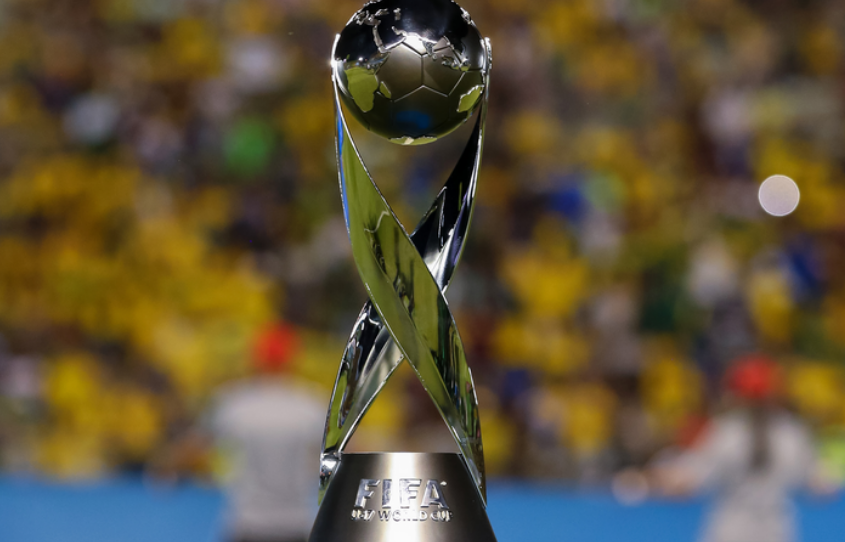 Trophy piala dunia