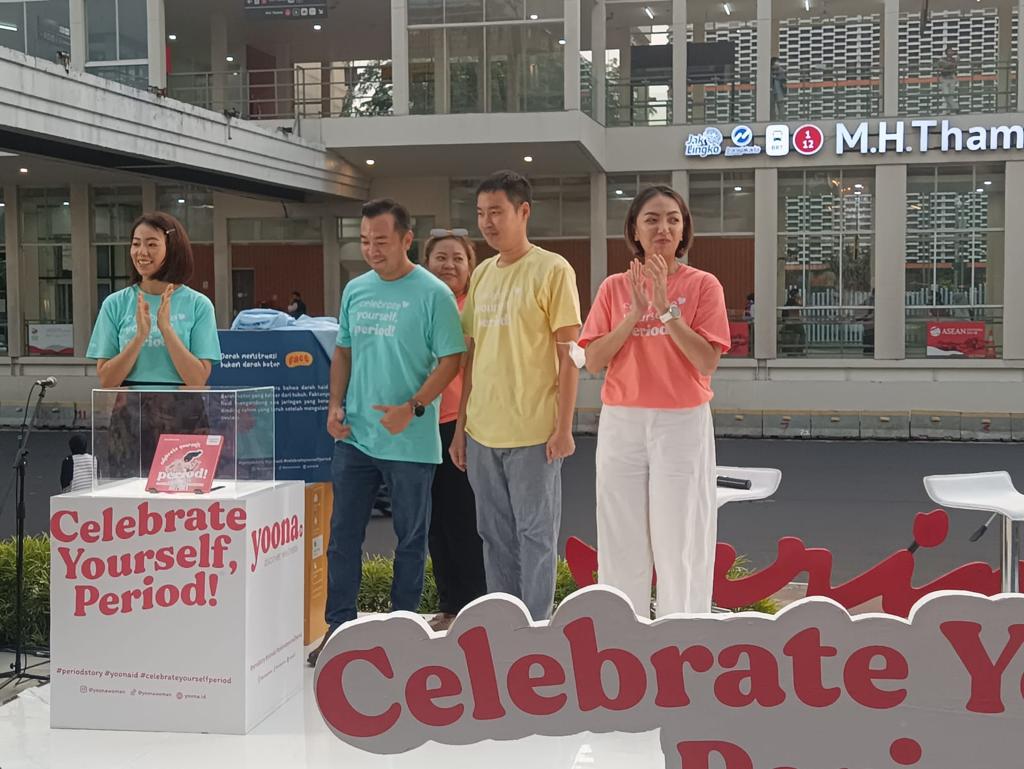 Yoona Edukasi Soal Isu Menstruasi dan Kewanitaan Lewat Buku Celebrate Yourself, Period!