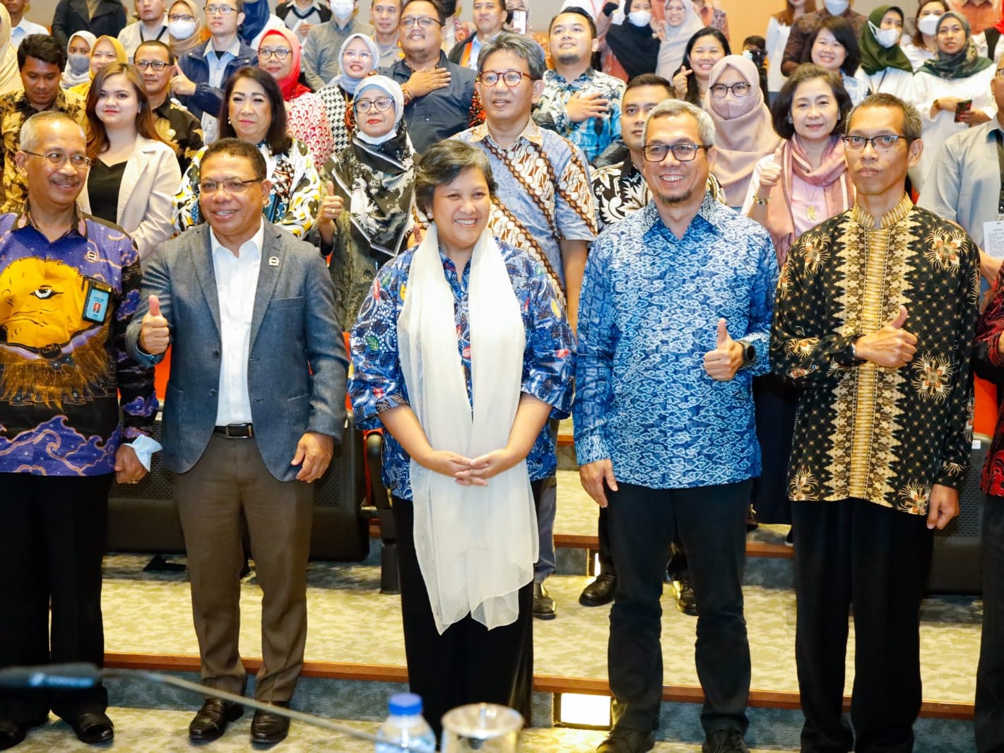 Wakil Ketua MPR Lestari Moerdijat (tiga dari kiri).