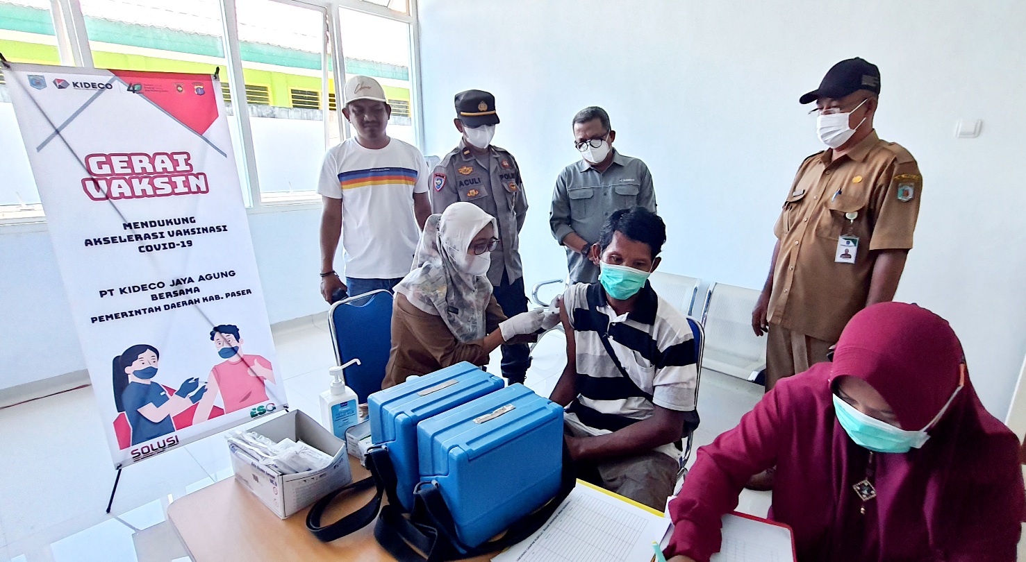 Kegiatan CSR yang dillaksanakan PT Kideco Jaya Agung (Kideco) di masyarakat. 