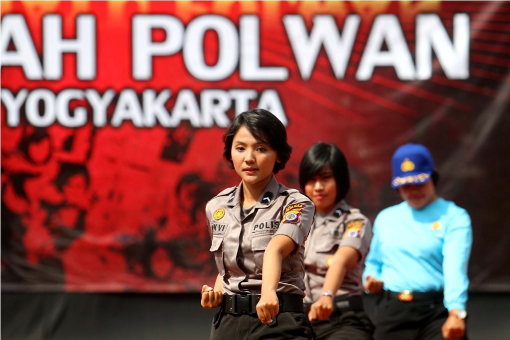 Kapolri berharap pasukan perdamaian dunia mengedepankan polwan lebih banyak.
