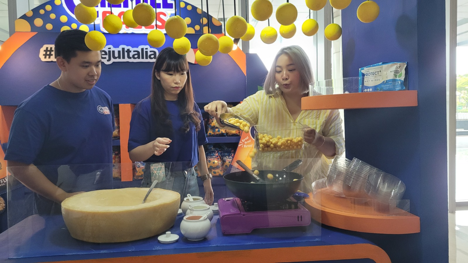 OT Group memperkuat lini produk dengan mengeluarkan produk rasa keju dengan brand Chizmill Balls.
