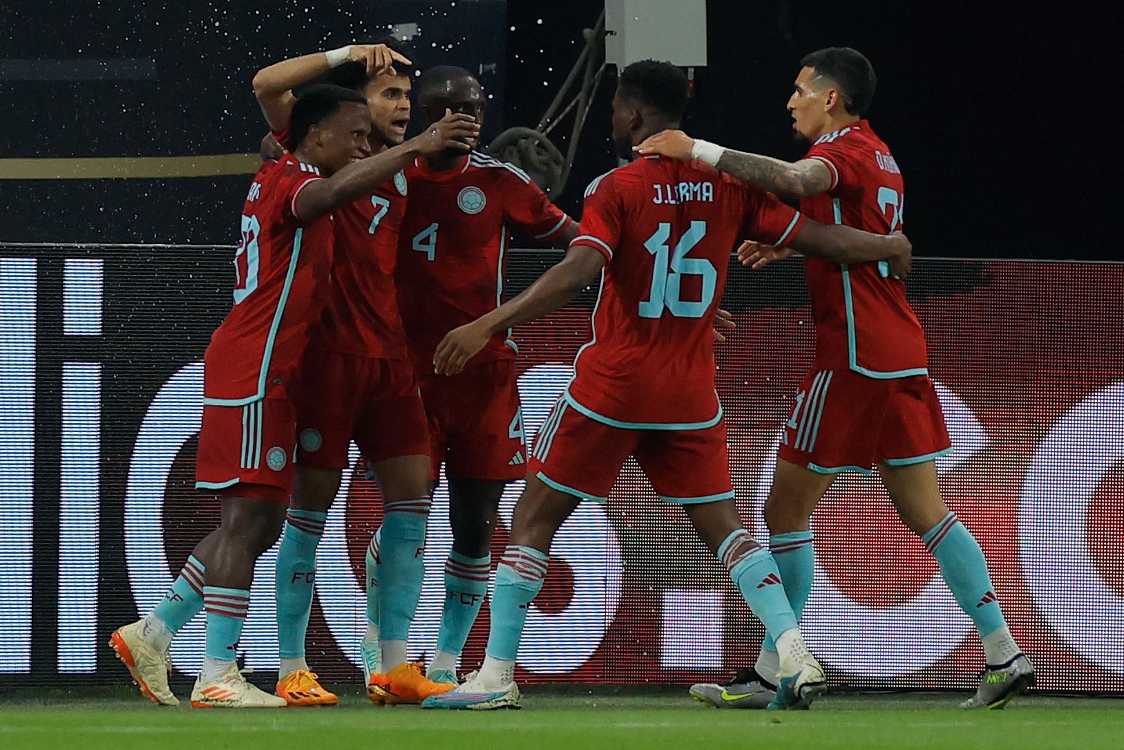 Kolombia Hadiahi Jerman Kekalahan Beruntun Kedua