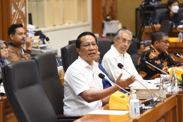 Ketua Baleg DPR Supratman Andi Agtas saat rapat Panja Penyusunan RUU tentang Perubahan Kedua atas Undang-Undang No. 6 Tahun 2014.