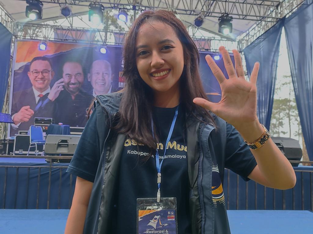 Caleg NasDem Agnes Aghnia