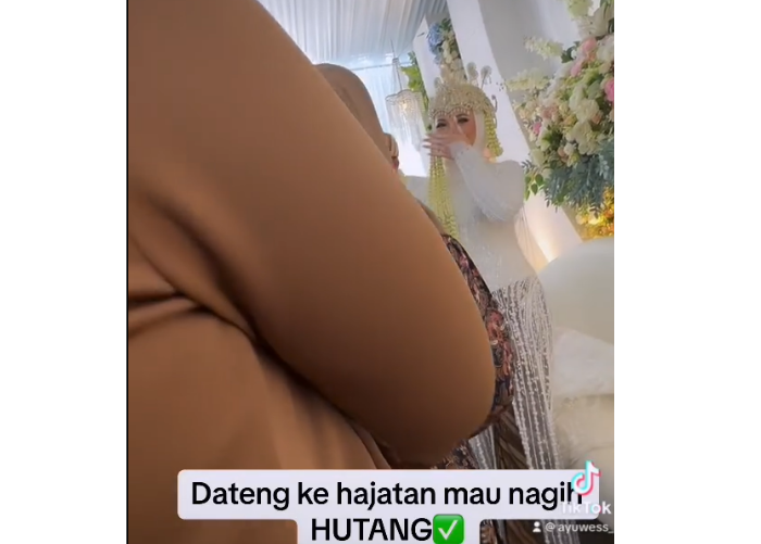 Video viral pengantin ditagih utang di pelaminan.