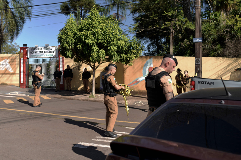 Seorang Alumnus Serang Bekas Sekolahnya