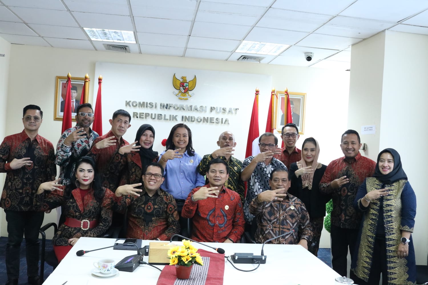 pertemuan KEIND dengan Komisi Informasi Pusat