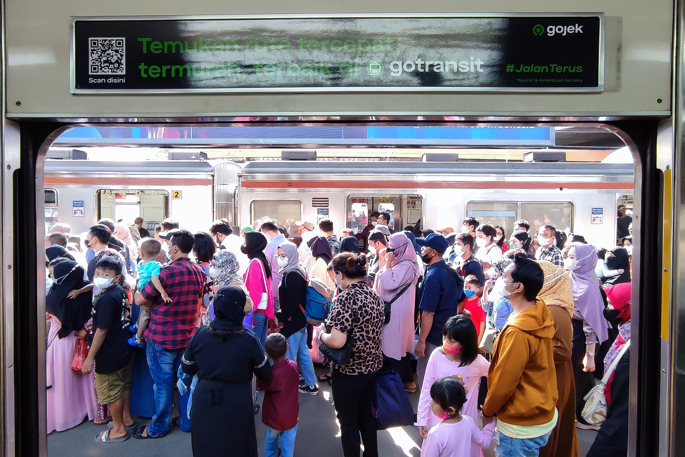 Pengadaan Sarana KRL Terus Disiapkan Dengan Retrofit dan KRL Baru