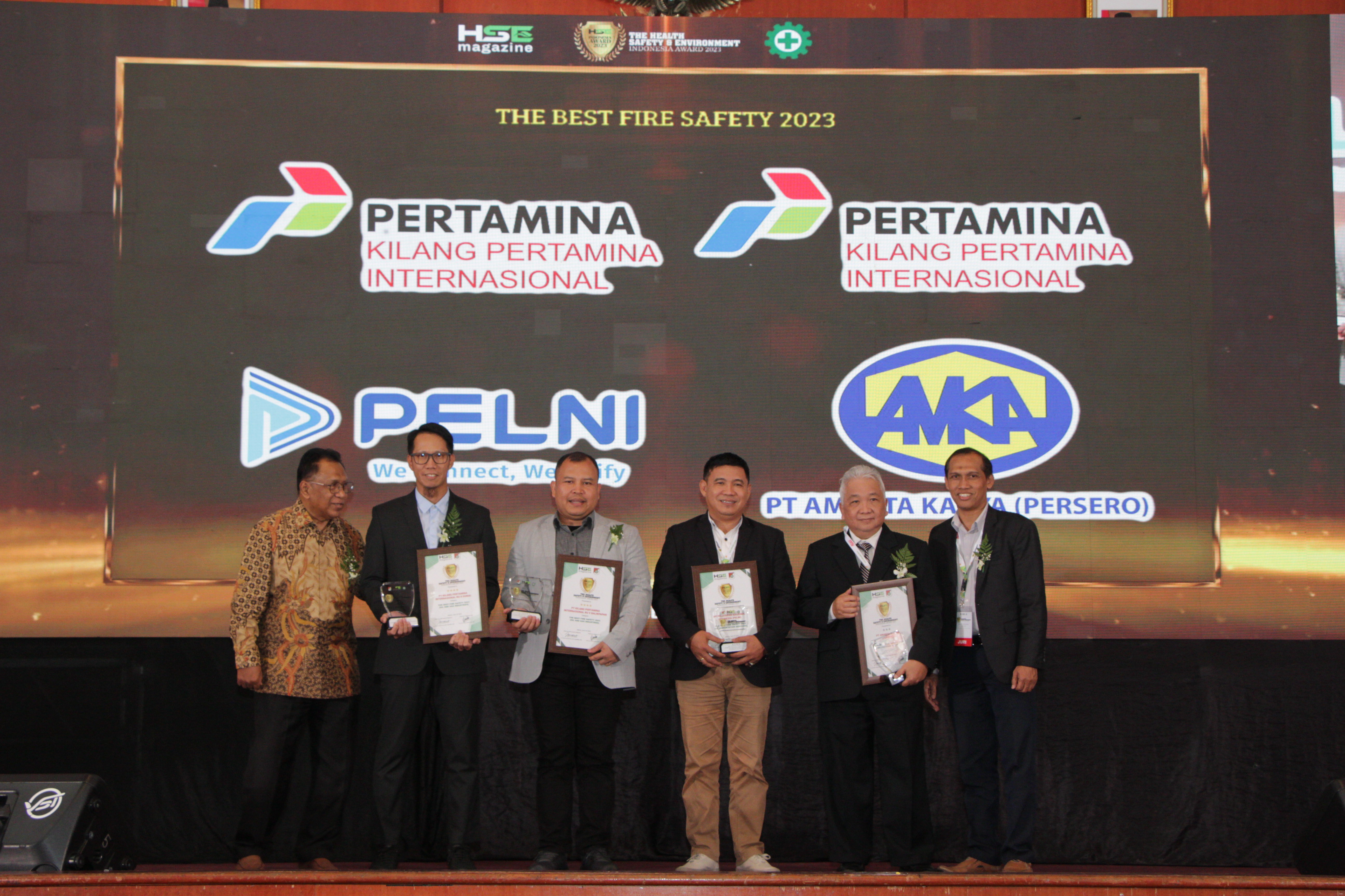PT Amarta Karya (Persero) meraih dua penghargaan pada ajang Health, Safety, and Environment (HSE) Indonesia Award 2023 sektor konstruksi.