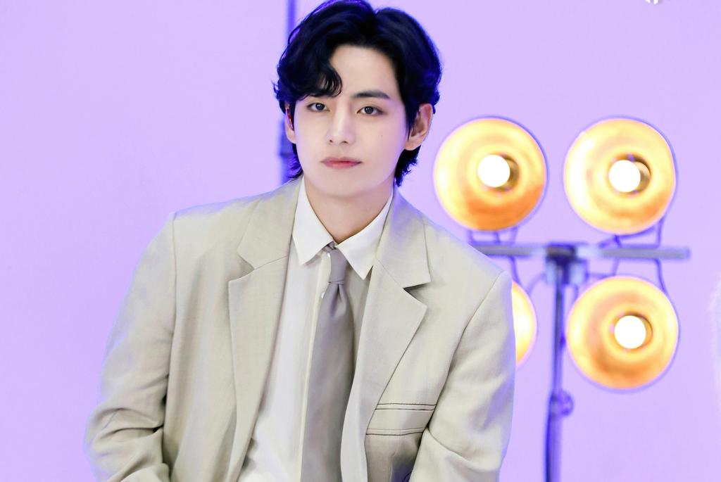 Kim Taehyung jadi orang tercepat peroleh 60 juta followers