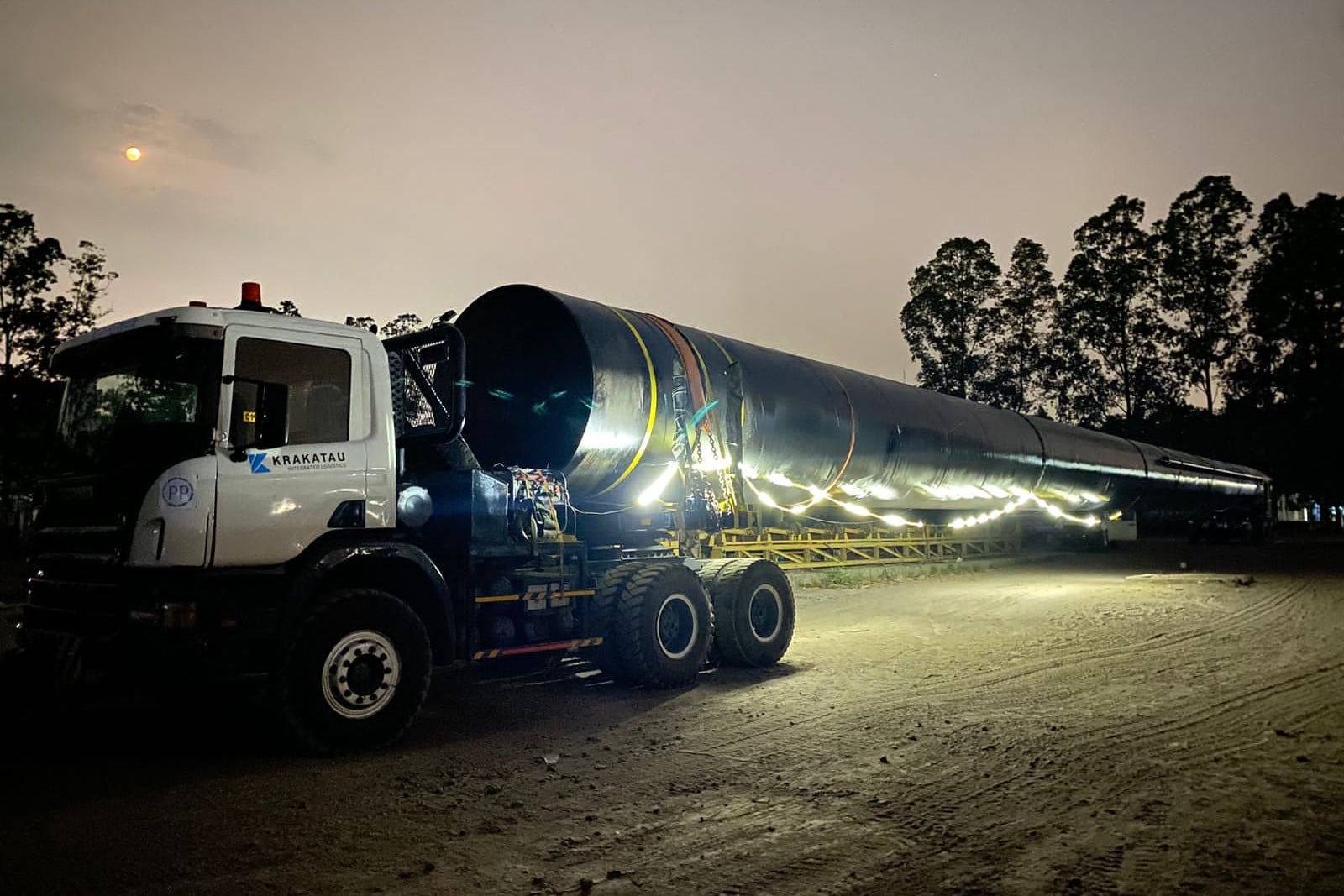 Pengiriman pipa dengan steel quality ASTM A252 Gr. 3 ditargetkan selesai Oktober 2023.