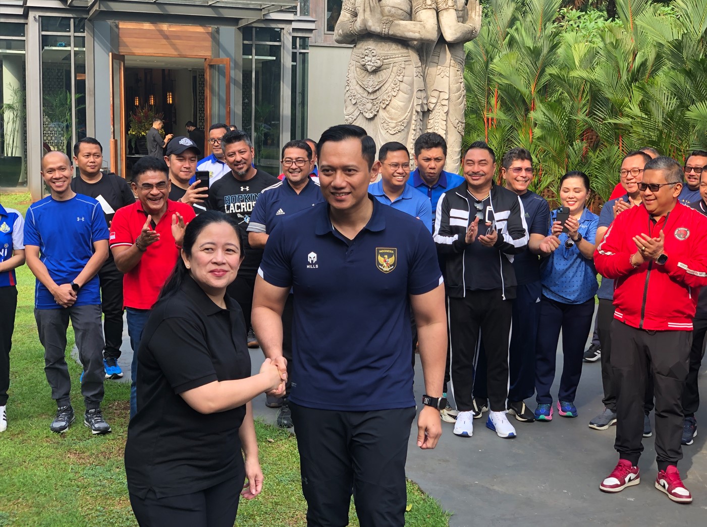 Temui AHY di GBK, Puan: Orang Akrab, Kok