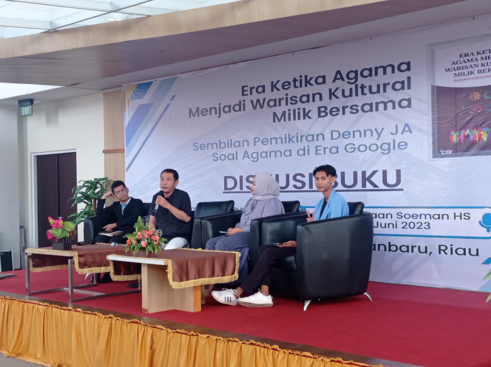 Diskusi Gagasan Denny JA Soal Jembatan Antaragama