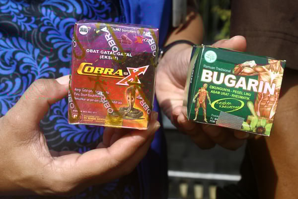 Ilustrasi penyitaan obat ilegal yang dilakukan BPOM.