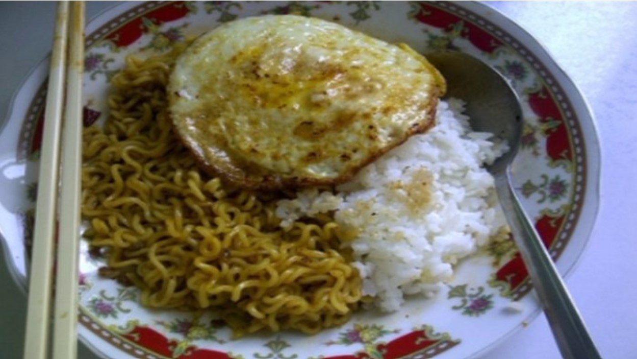 Nasi dan mi goreng