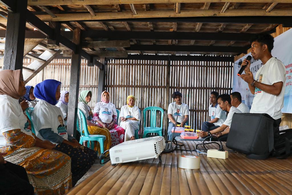 Edukasi mengenai ekosistem rumput laut untuk nelayan di Jeneponto, Sulawesi Selatan