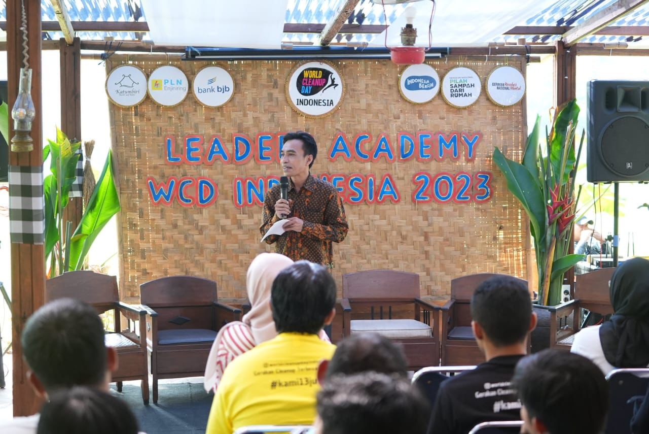 Pembukaan kegiatan Leaders Academy World Cleanup Day Indonesia (LA WCDI) di Kabupaten Bogor, Jawa Barat, Jumat (2/6).