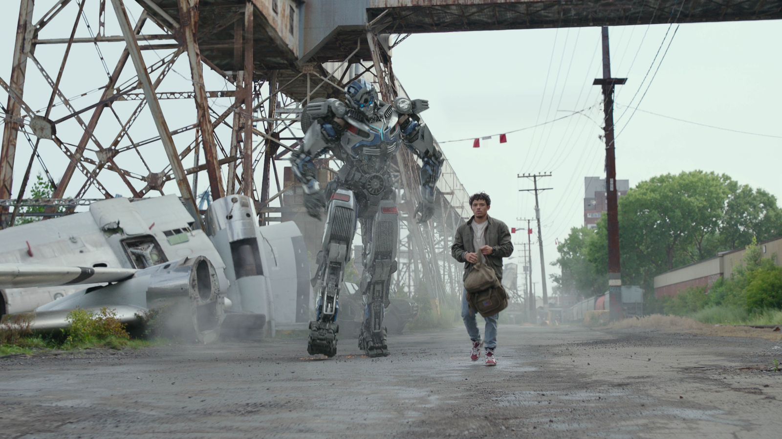 Cuplikan adegan film Transformers: Rise of The Beasts