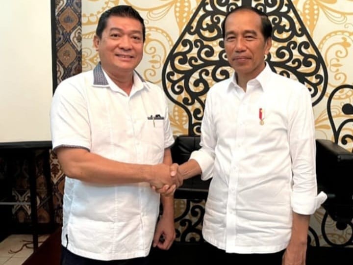 Silfester Matutina dan Presiden Joko Widodo.