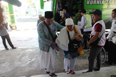 Suminah binti Sadani jemaah haji berusia 103 tahun asal Rembang.