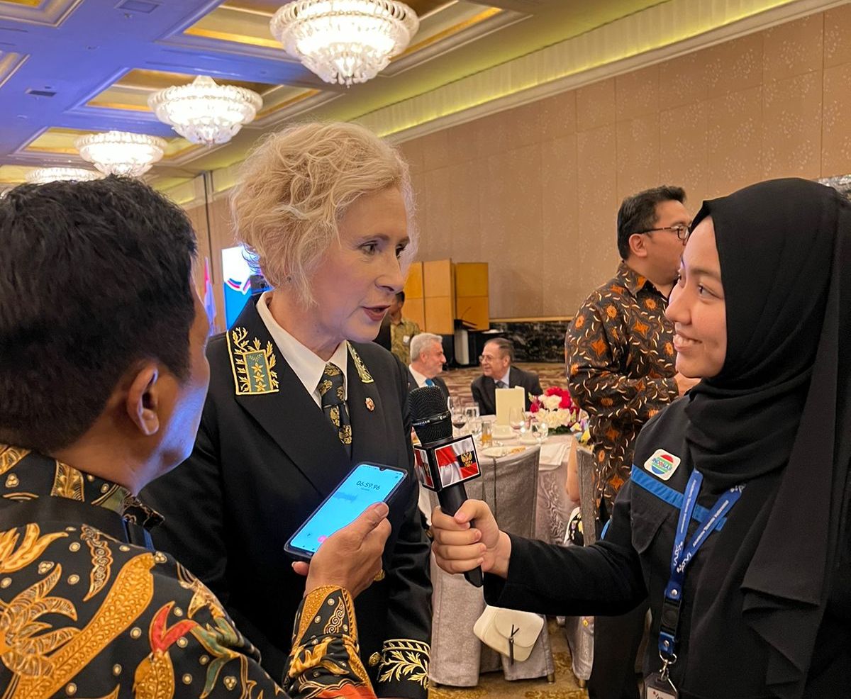 Dubes Rusia untuk Indonesia Lyudmila Vorobieva saat diwawancarai wartawan. 