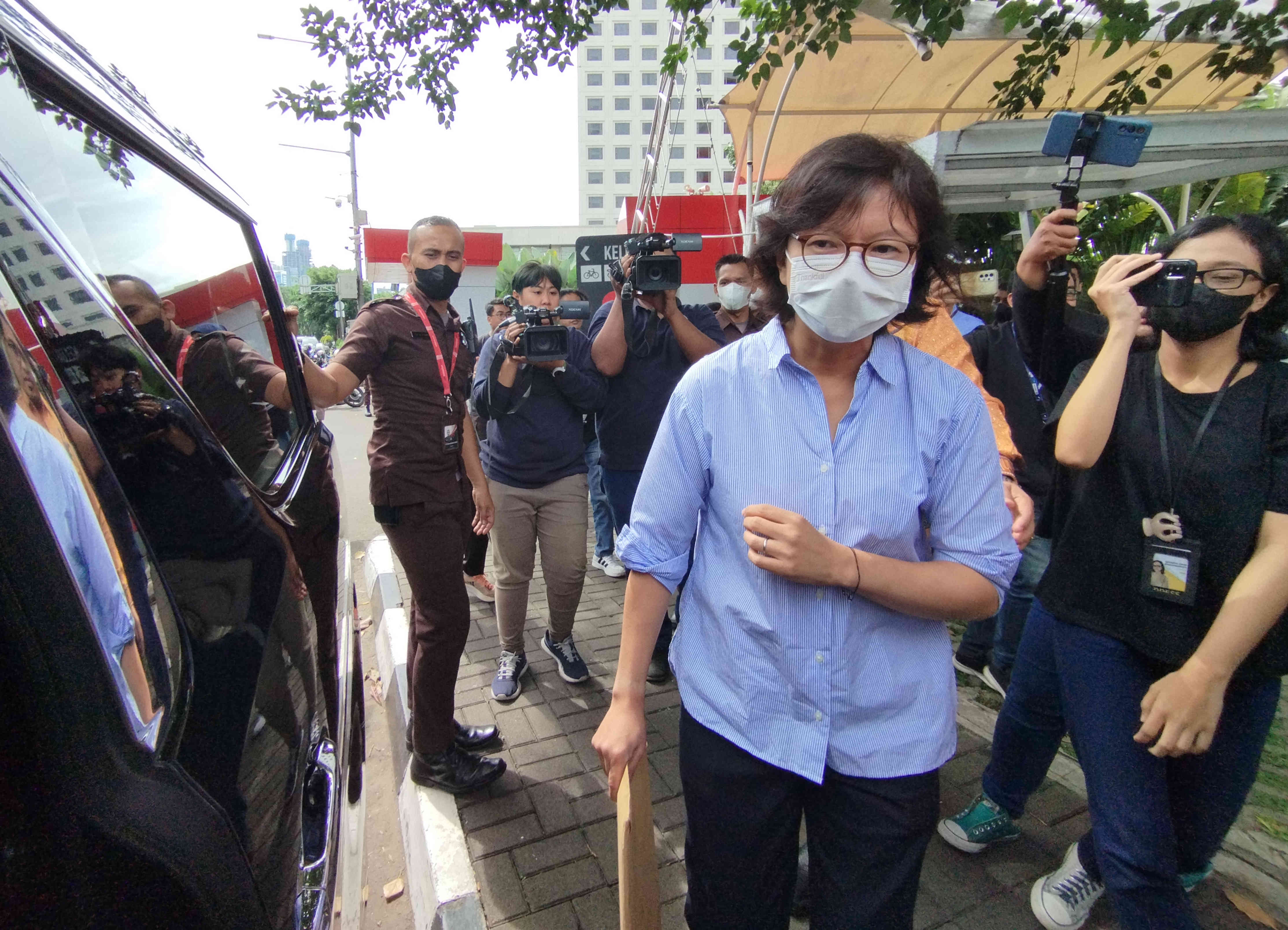 Grace Dewi Riady alias Grace Tahir, usai diperiksa sebagai saksi kasus gratifikasi Rafael Alun.