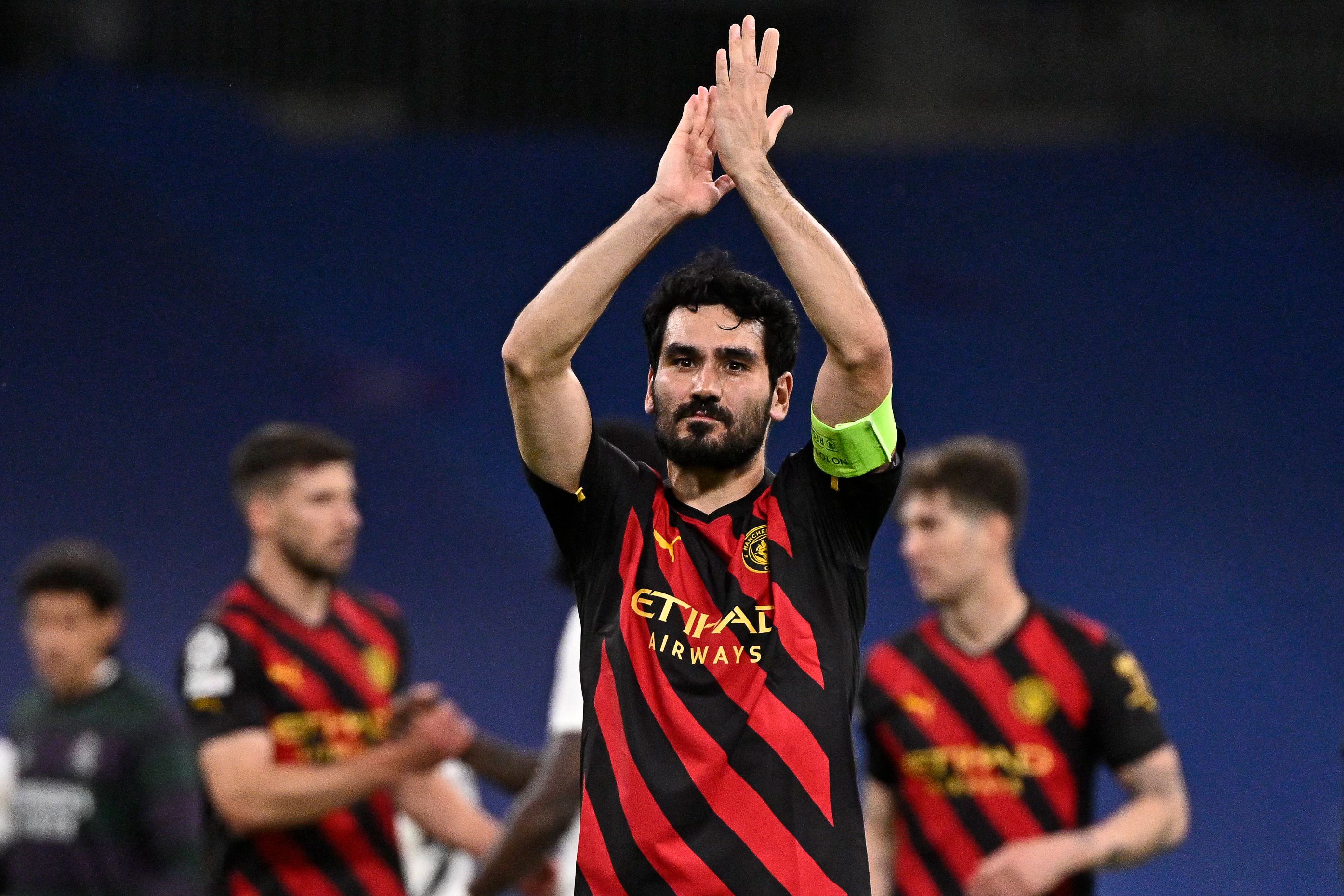 Milan dan Barca Bersaing Datangkan Gelandang Manchester City Gundogan