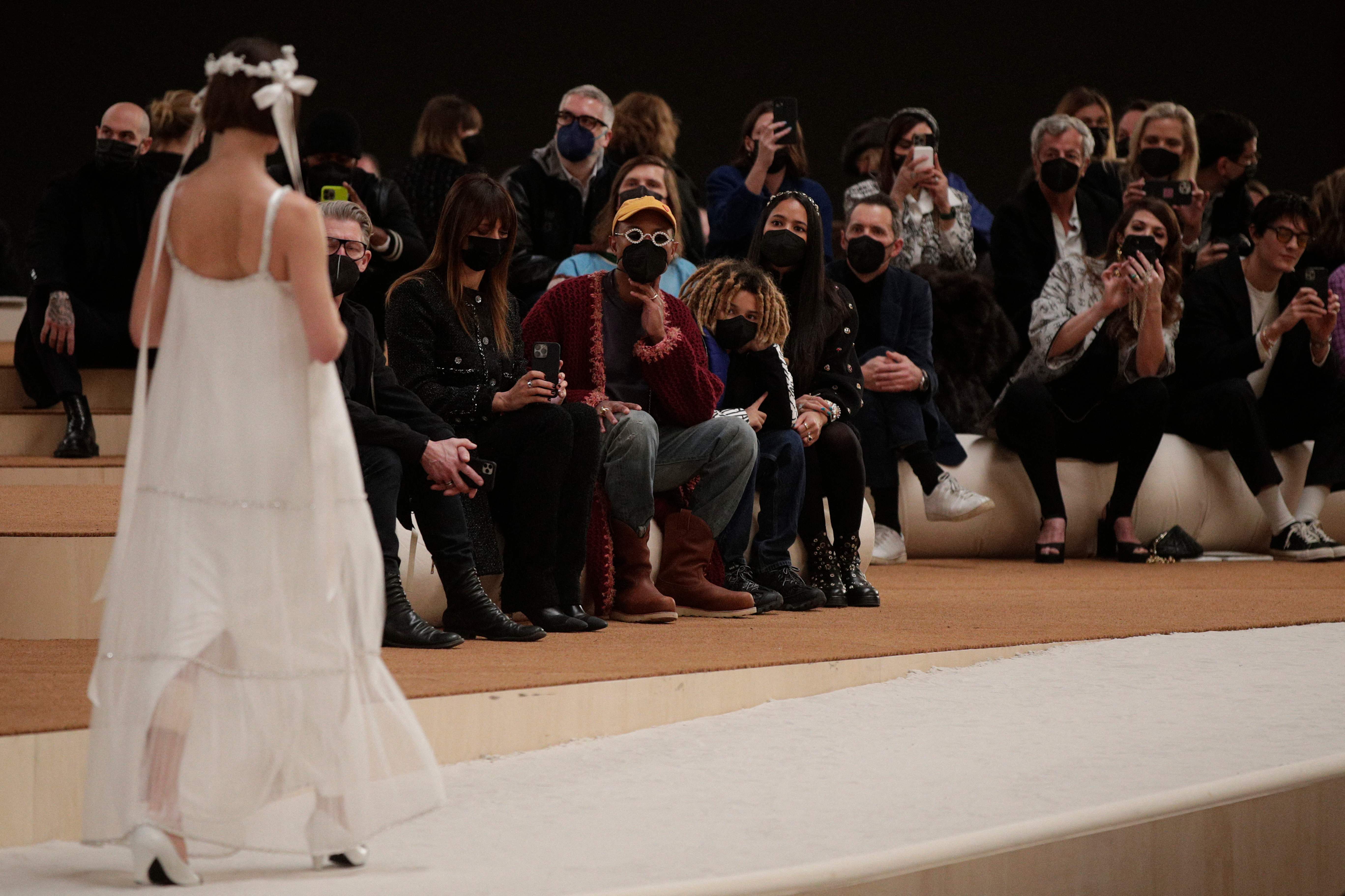 Pharrell Williams Memulai Debut Bersama Louis Vuitton