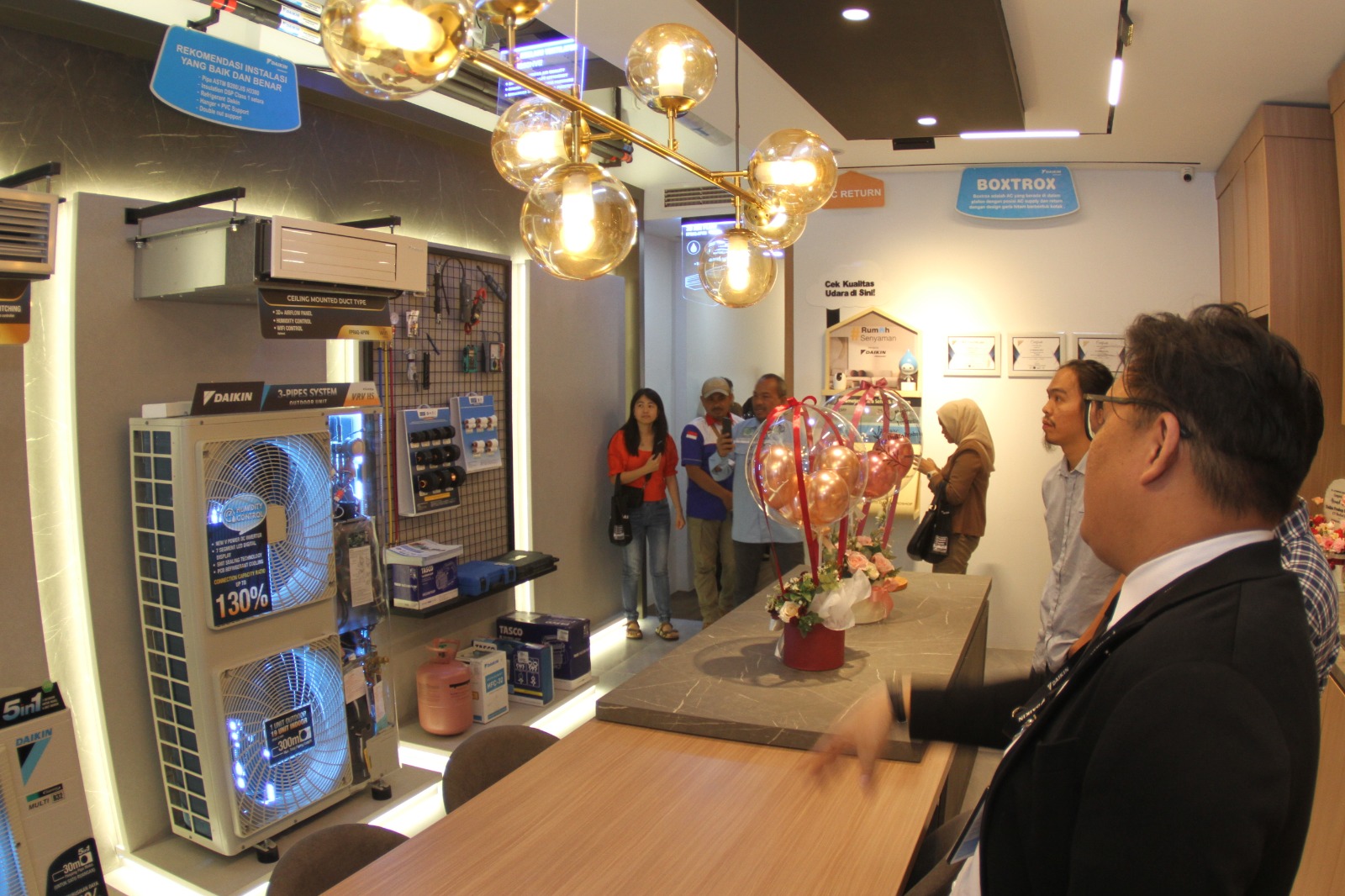 Showroom Daikin Proshop di Pekanbaru, Riau