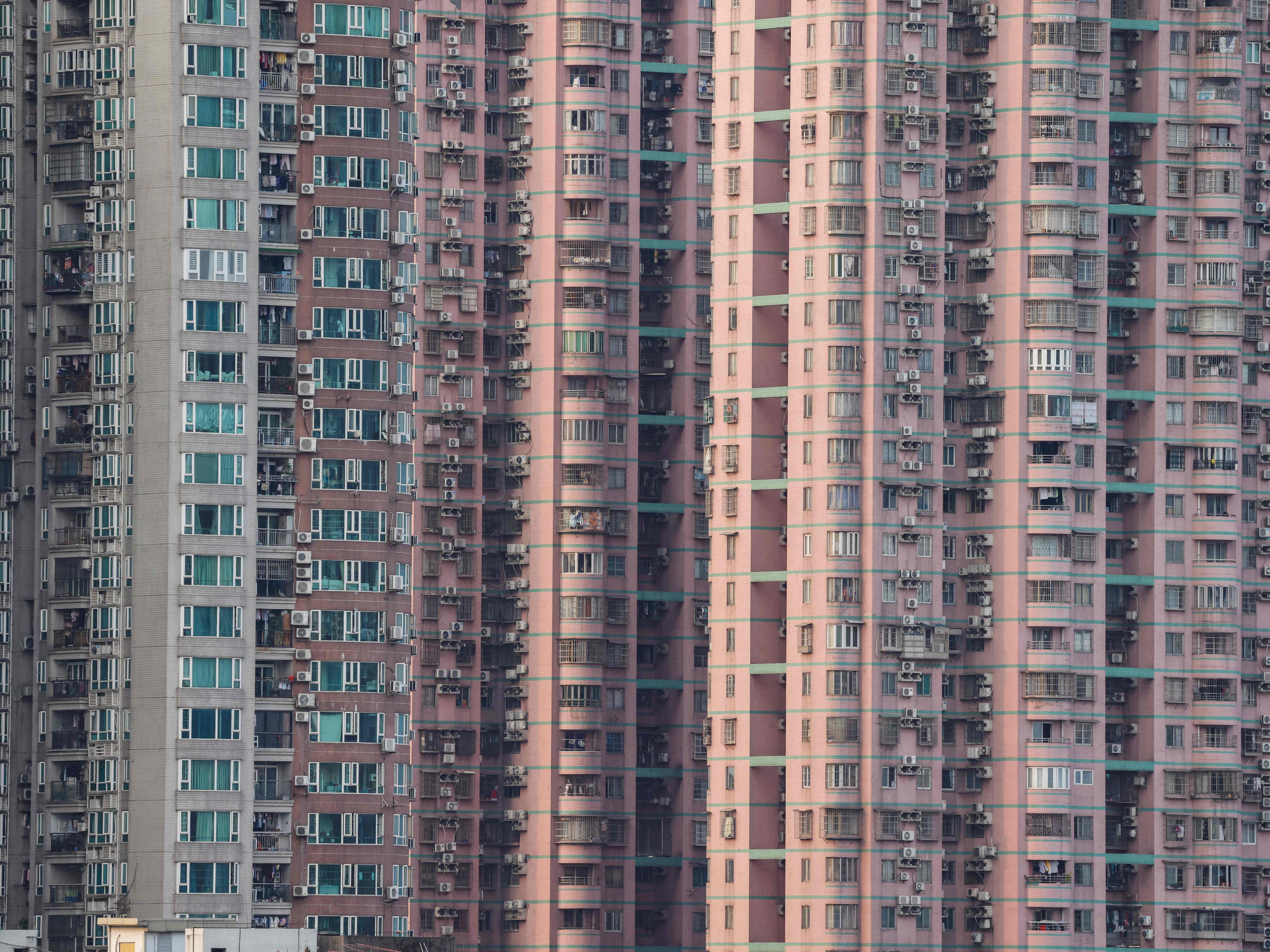 Retakan Tanah Raksasa, Tiongkok Kosongkan Puluhan Apartemen