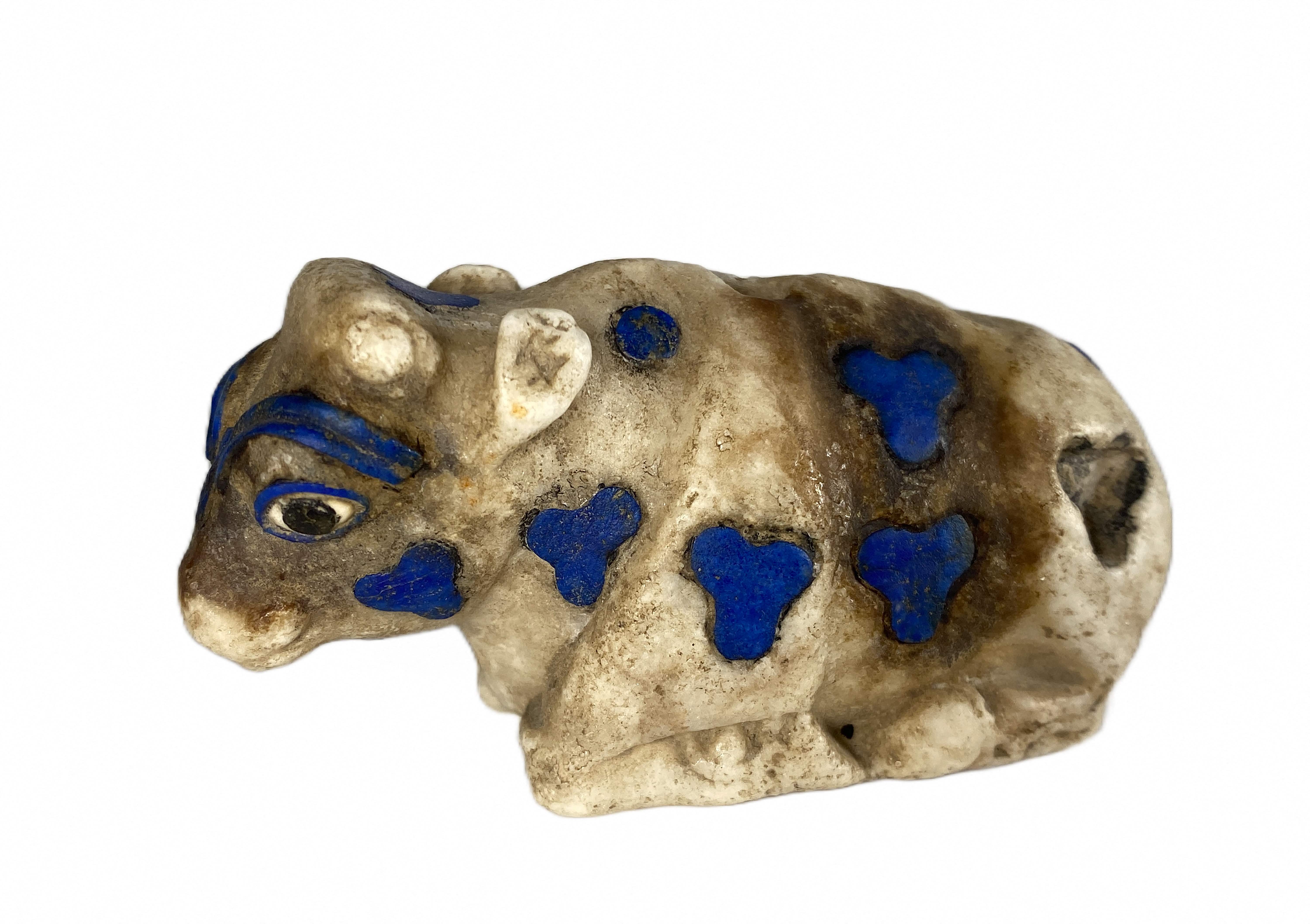 Patung Banteng Alabaster Sumeria, salah satu benda yang disita kejaksaan Manhattan, New York