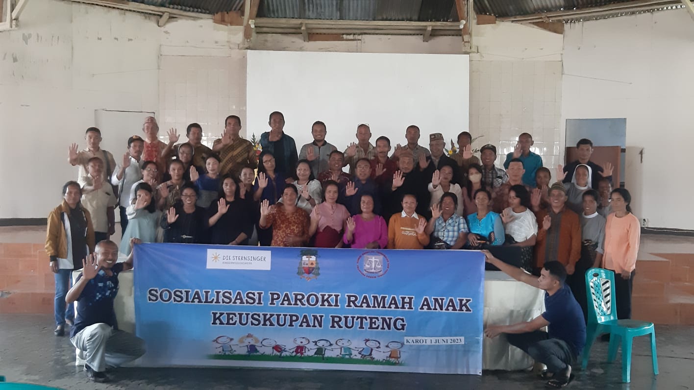 Sosialisasikan program Paroki Ramah Anak di Gereja St. Fransiskus Asisi Karot, NTT, 2 Juni 2023.