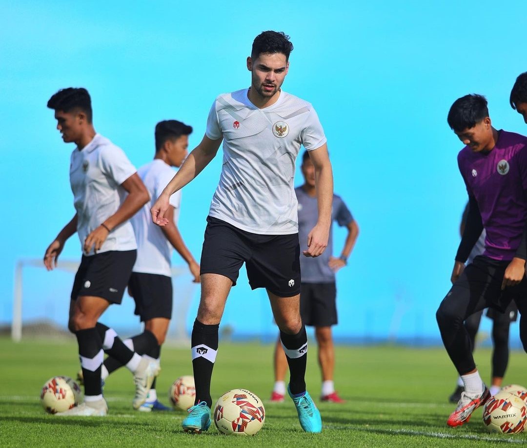 Sandy Walsh memperkuat Timnas Belanda kelompok umur 17 saat meraih Piala Eropa pada 2012.