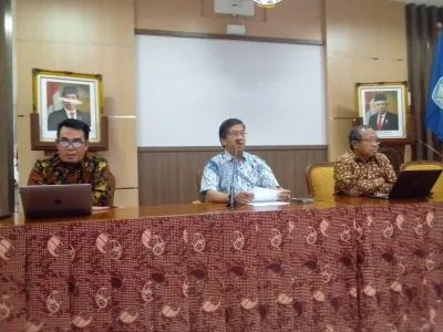 Rektor UNS amal Wiwoho bantah tutupi Korupsi Eks Wakil Ketua MWA 